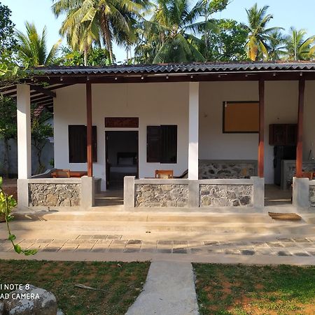 Priyanka Villa Bentota Ngoại thất bức ảnh