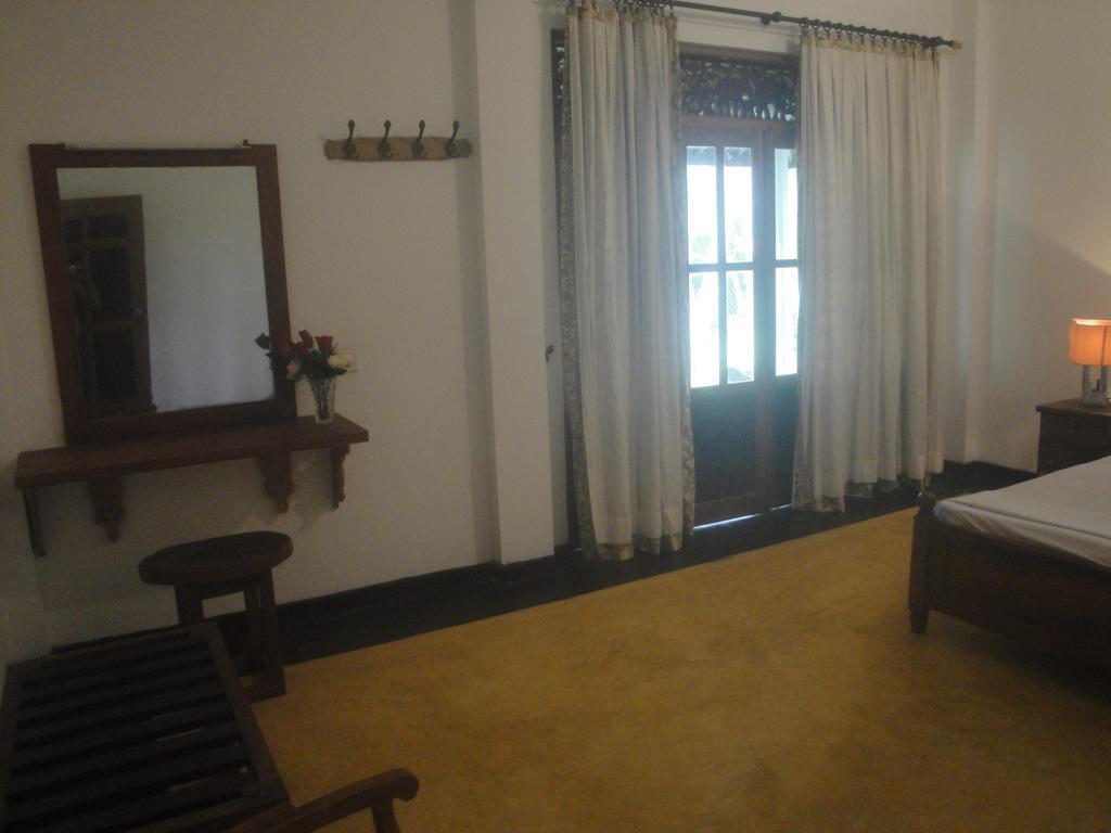 Priyanka Villa Bentota Phòng bức ảnh