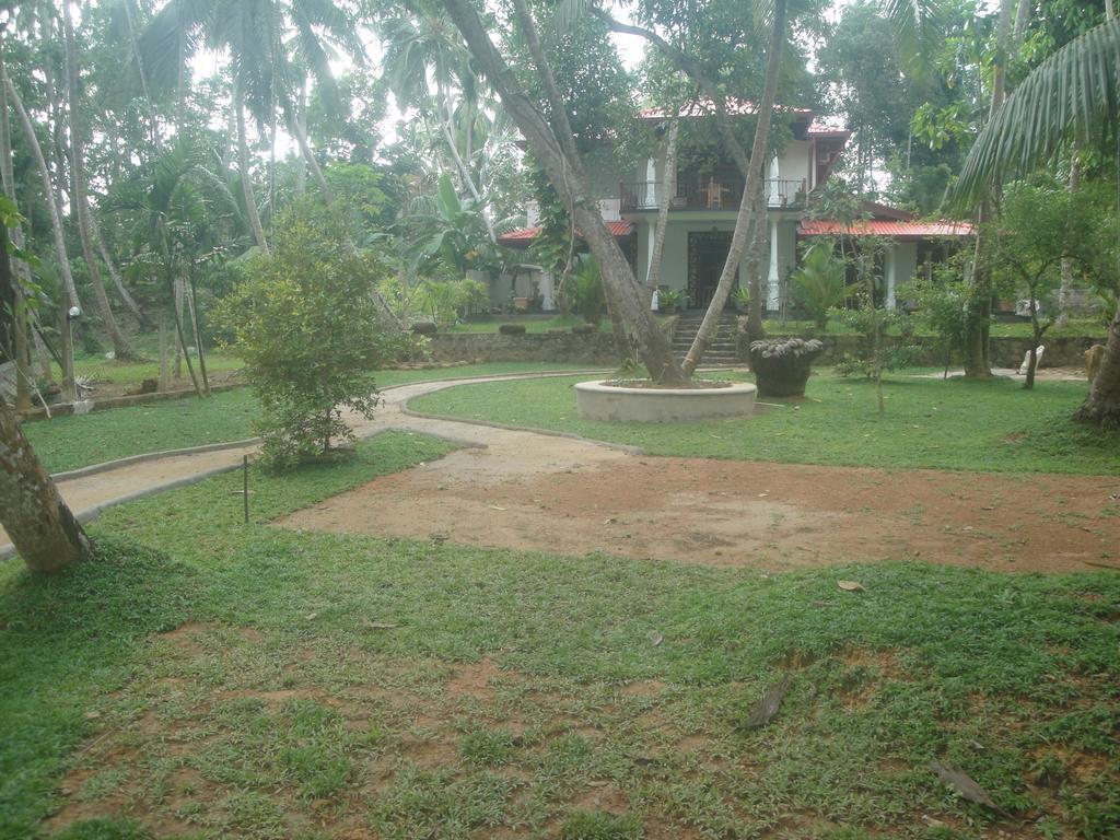 Priyanka Villa Bentota Ngoại thất bức ảnh
